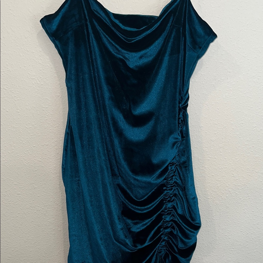 BRAND NEW Showpo Teal Strapless Dress